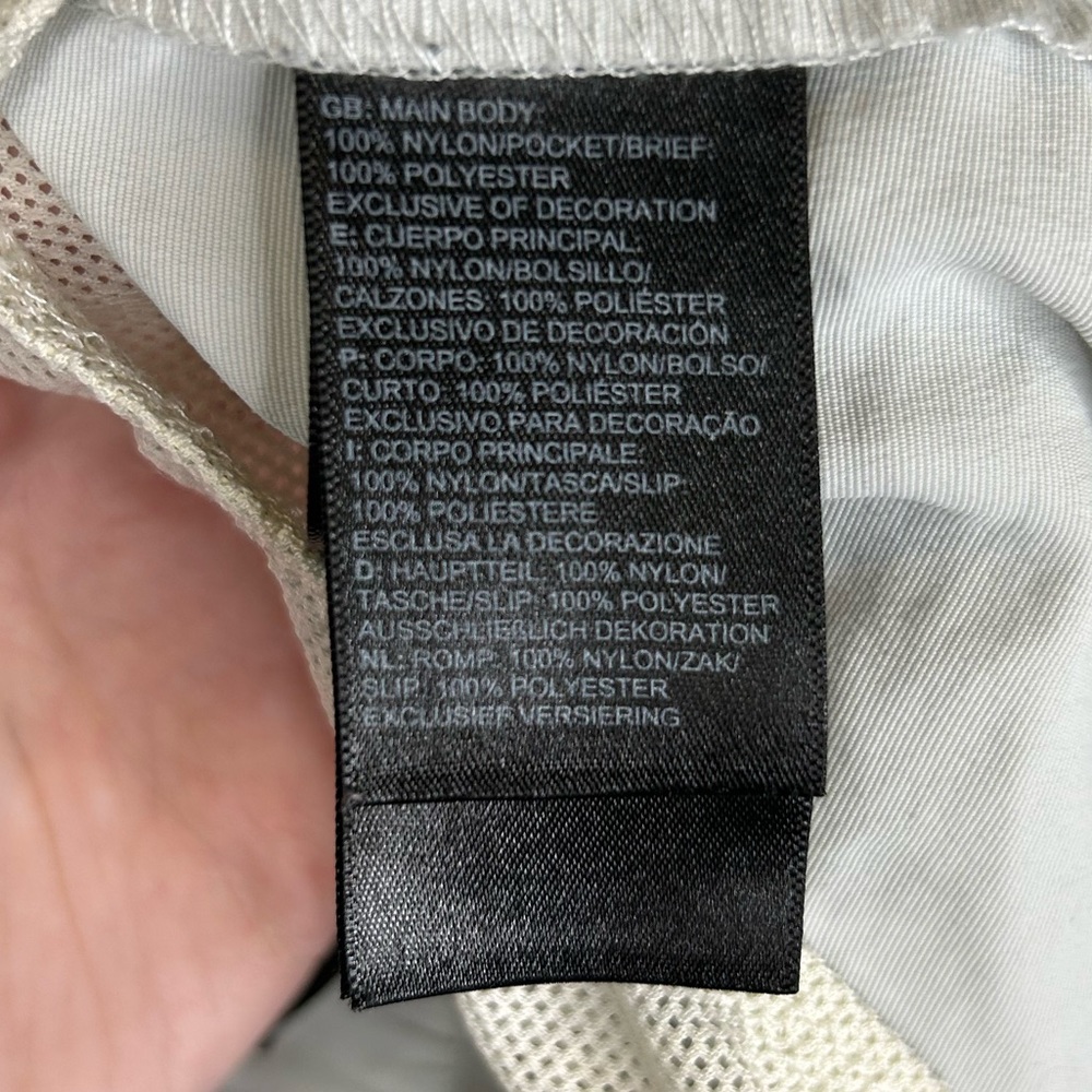 The North Face Men’s Outdoor Cargo Off White Shorts with Belt - Picture 12 of 12